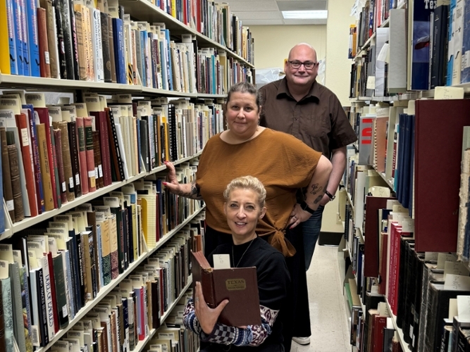 Special Collections &Archives